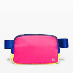 Lululemon belt bag EUC